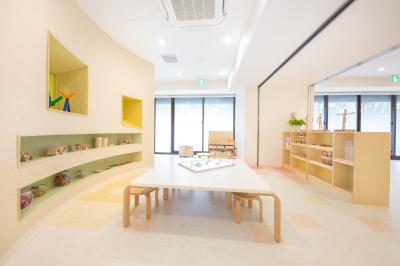 東京都新宿区にある保育のお仕事求人