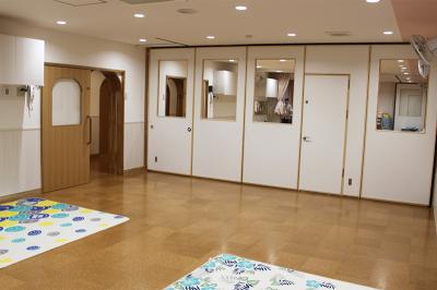 埼玉県草加市谷塚上町692-1にある、保育のお仕事求人