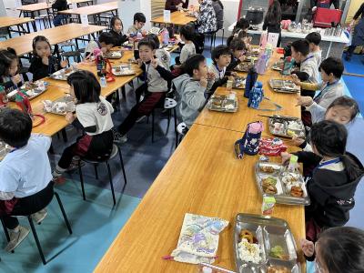 海外中国上海市長寧区甘渓路５８０号にある、小学校教諭のお仕事求人