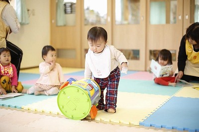 兵庫県川西市新田1-1-11-204にある、保育のお仕事求人