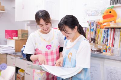 神奈川県横浜市青葉区荏田北1-2-8　ユーワビルC号室にある、保育のお仕事求人
