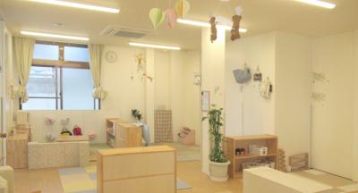 滋賀県草津市東矢倉2-5-36 189ビル1Fにある、保育のお仕事求人