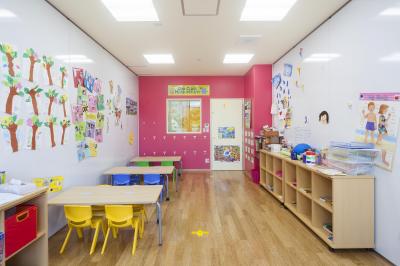 東京都港区南麻布2-11-10 OJビル2階にある、（保育園）管理職候補のお仕事求人