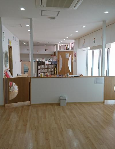 東京都港区三田5-5-7にある、保育のお仕事求人