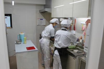 東武伊勢崎線 草加駅にある給食調理・栄養士のお仕事求人