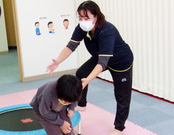 千葉県印西市大森2564-138にある、発達支援・児童指導員のお仕事求人