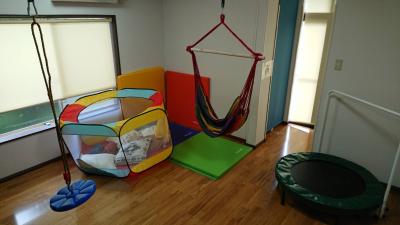 兵庫県三木市緑が丘町東４丁目３－３３にある、発達支援・児童指導員のお仕事求人