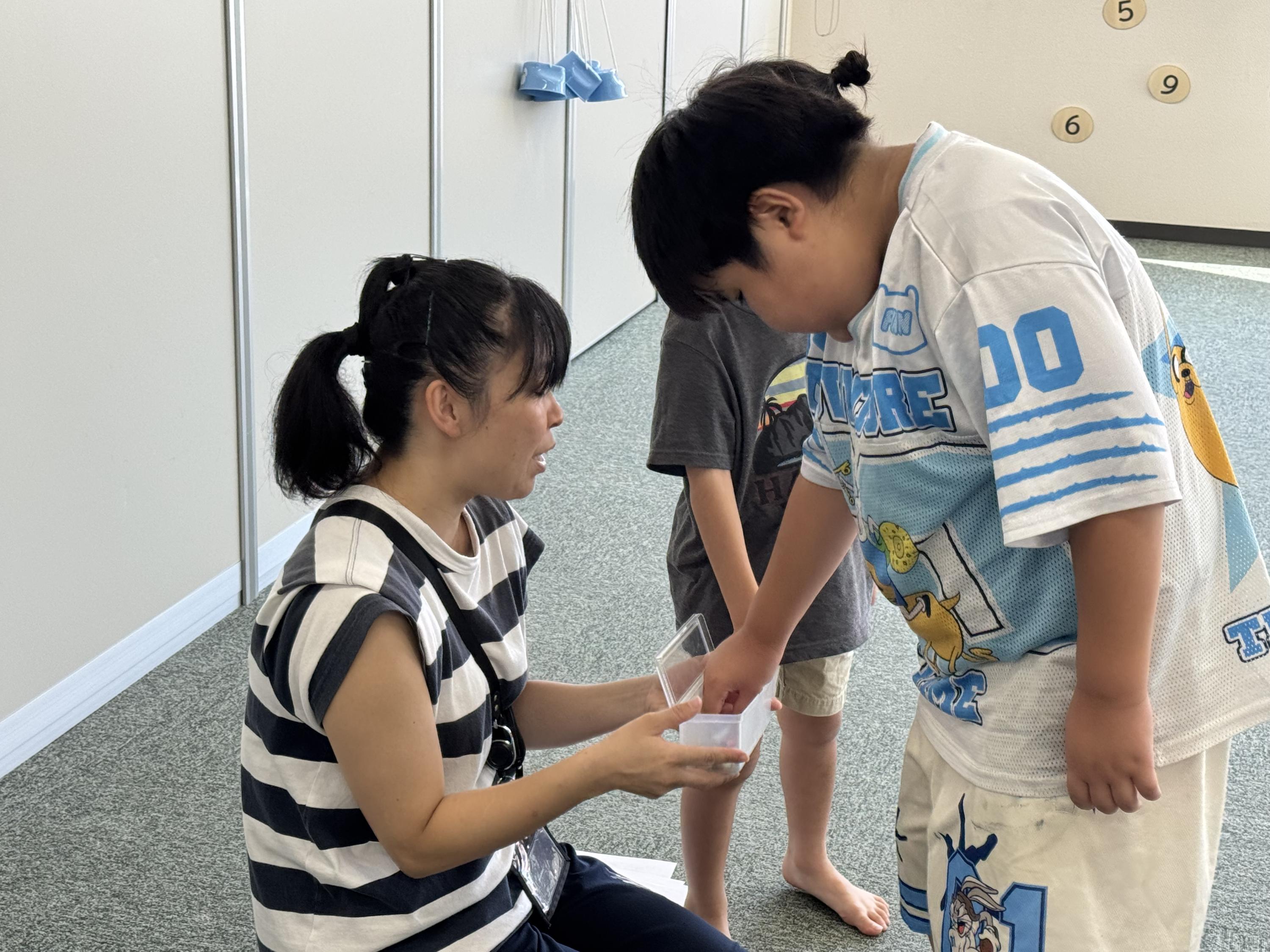 静岡県静岡市駿河区中田本町５６－３２　SSビル2階にある、保育のお仕事求人