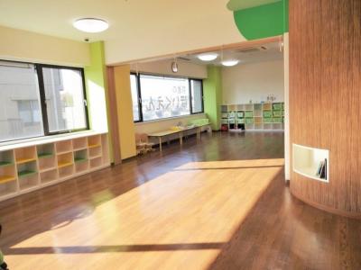 東京都世田谷区経堂5-38-23 ダイアカラービル4Fにある、保育のお仕事求人