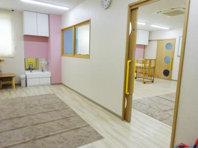 千葉県市川市本塩15番16号にある、保育のお仕事求人