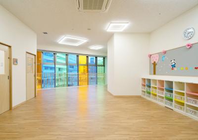 千葉県千葉市中央区新千葉2丁目2番１号　新日本EXビル4階にある、保育のお仕事求人