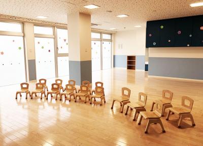 神奈川県横浜市神奈川区東神奈川2-42-5 ゴールデン東神奈川ビル3階にある、保育のお仕事求人