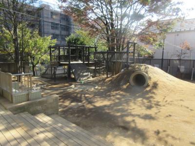 神奈川県横浜市都筑区加賀原1-22-30にある、保育のお仕事求人