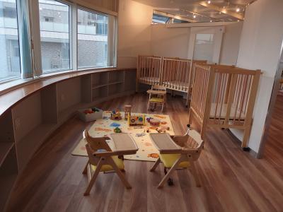 大阪府豊中市桜の町7-10-7 ナポリオスカービル3Fにある、保育のお仕事求人