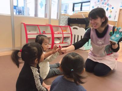 東京都立川市曙町3-21-21にある、保育のお仕事求人