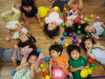 大阪府箕面市桜井1丁目13-2ハレリア桜井101号にある、保育のお仕事求人