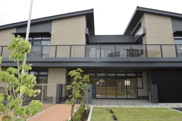 大阪府堺市西区にある保育のお仕事求人