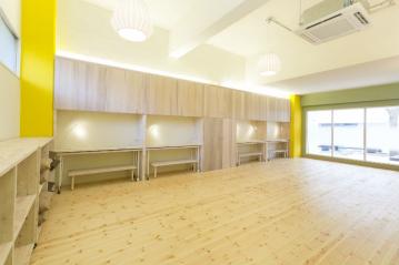 神奈川県横浜市神奈川区松本町にある、発達支援・児童指導員のお仕事求人