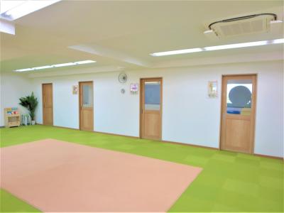 茨城県つくば市二の宮2-5-1吉春ビルⅢ2階B号室にある、発達支援・児童指導員のお仕事求人