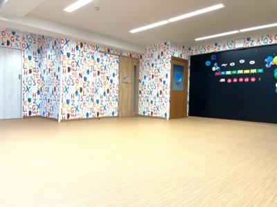 東京都港区六本木4-5-11にある、保育のお仕事求人