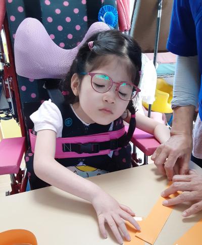 東京都青梅市にある発達支援・児童指導員のお仕事求人