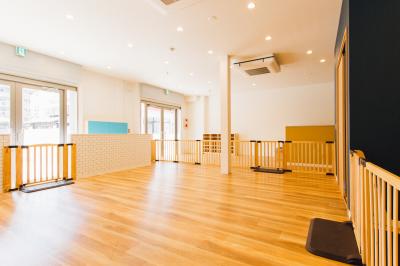 福岡県福岡市東区千早5丁目13-8T&TスクエアCD/ABにある、保育のお仕事求人